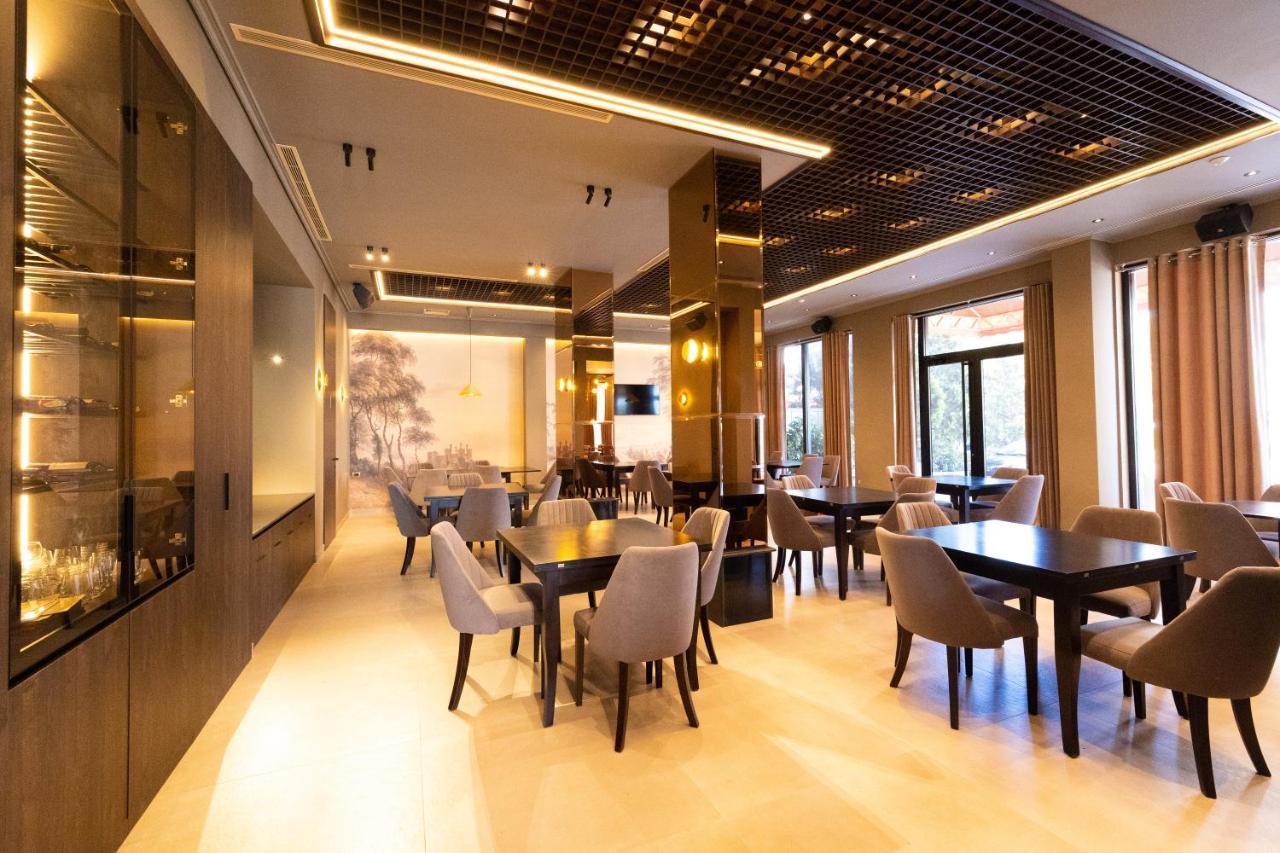 New Donantelo Hotel Влёра Экстерьер фото